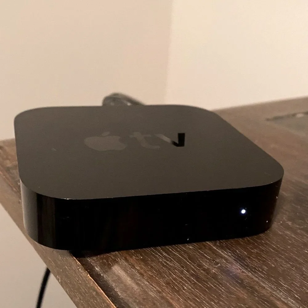 Apple TV (3rd generation) No remote / code Perfect for a replacement or backup